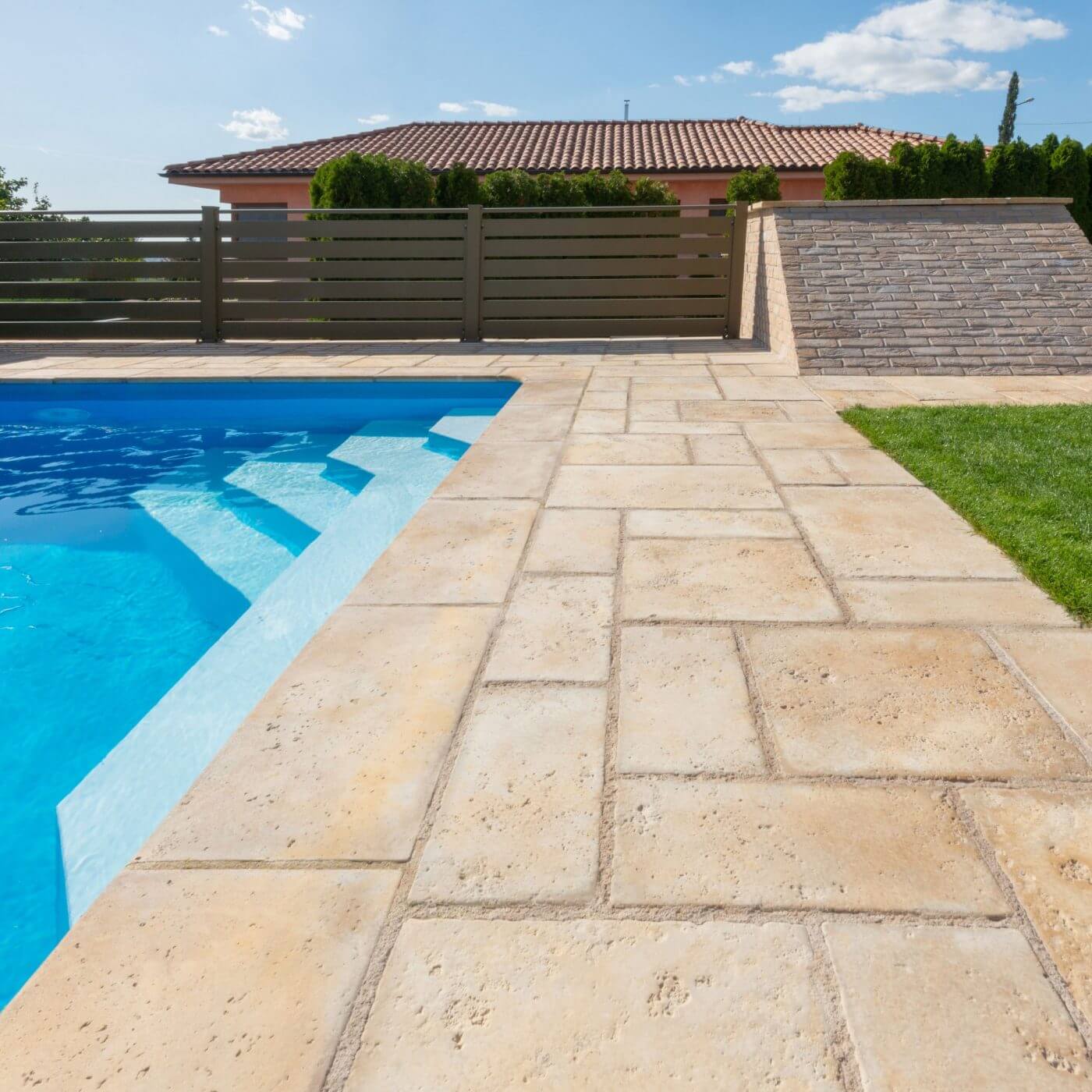 B Rubni kamen 500x330 boje pijeska